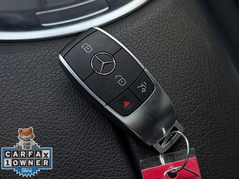 Used 2021 Mercedes-Benz GLC 300 GLC 300 image 27