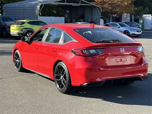 Used 2024 Honda Civic Sport image 11