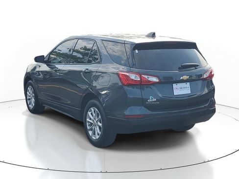 Certified 2019 Chevrolet Equinox LS FWD image 3