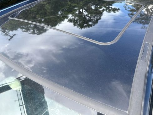 Used 2011 Mercedes-Benz C 300 4MATIC Sedan image 10