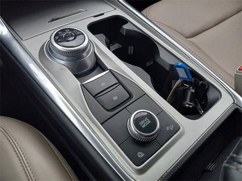 Used 2023 Ford Explorer XLT w/ Equipment Group 202A image 23