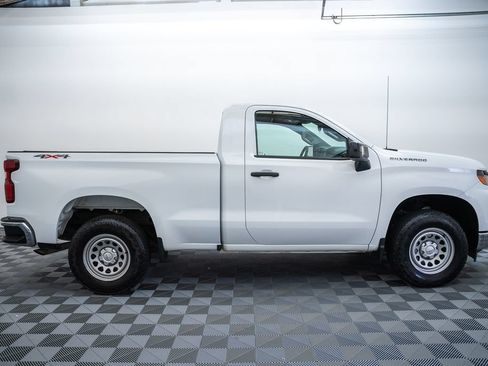 Used 2024 Chevrolet Silverado 1500 W/T w/ WT Value Package AWD/4WD image 4