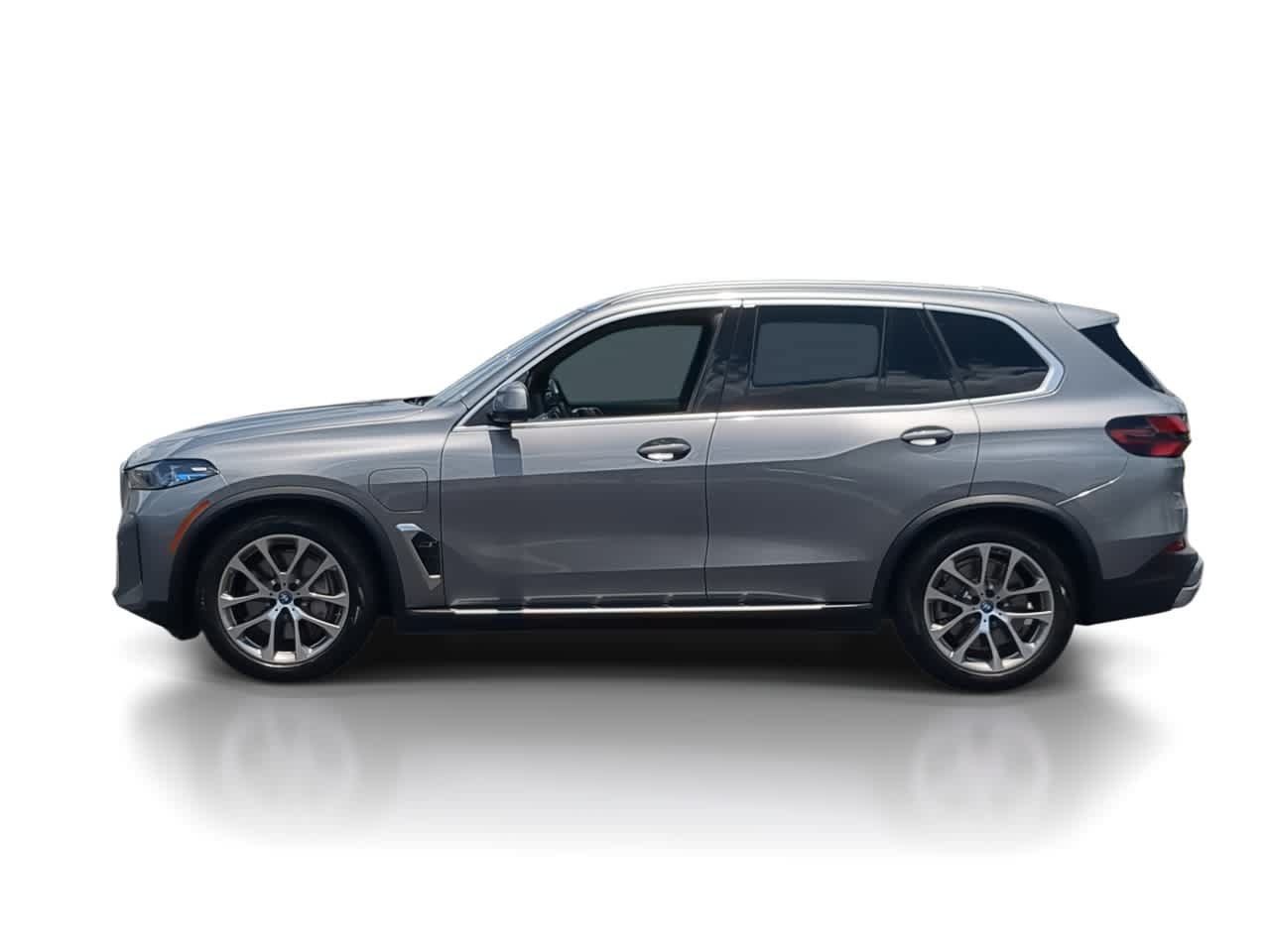 Used 2024 BMW X5 xDrive50e AWD/4WD image 5