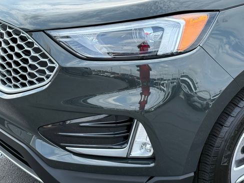 Used 2023 Ford Edge SEL w/ Convenience Package image 9