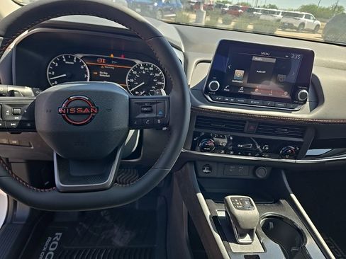 New 2026 Nissan Rogue SV AWD/4WD image 12