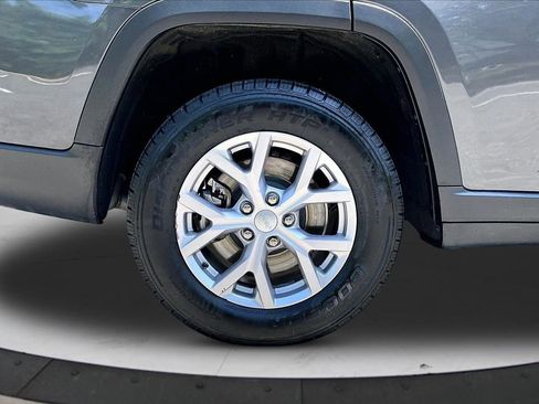Certified 2022 Jeep Grand Cherokee L Limited AWD/4WD image 35