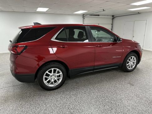 Used 2024 Chevrolet Equinox LT AWD/4WD image 8