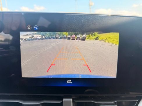 Used 2026 Chevrolet Equinox LT w/ Convenience Package II AWD/4WD image 22
