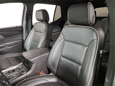 Used 2022 Chevrolet Traverse Premier w/ Redline Edition image 21