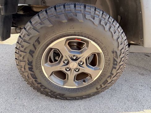 Used 2011 Jeep Wrangler Sport AWD/4WD image 16