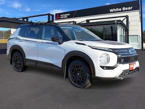 New 2026 Mitsubishi Outlander Trail Edition AWD/4WD image 1