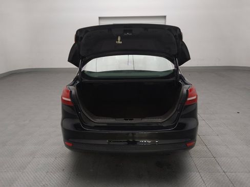 Used 2018 Ford Focus SE FWD image 29