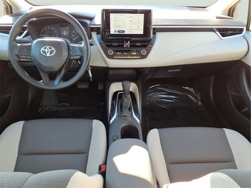 Used 2024 Toyota Corolla LE image 11