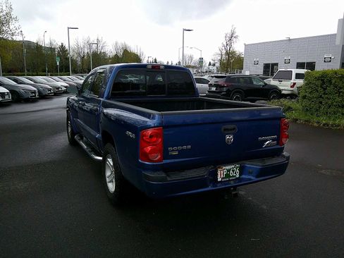 Used 2011 Dodge Dakota Big Horn image 3