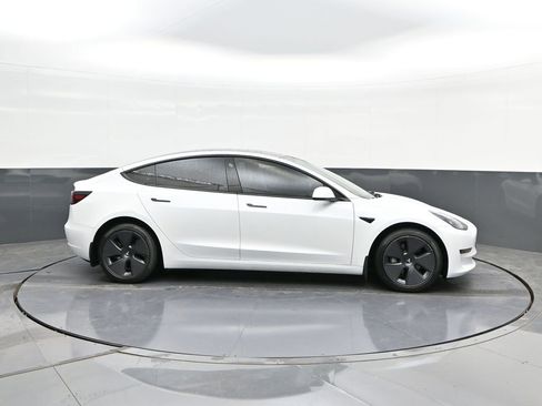 Used 2023 Tesla Model 3 Standard Range image 26