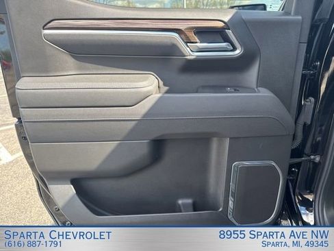 Used 2025 Chevrolet Silverado 1500 LT AWD/4WD image 27