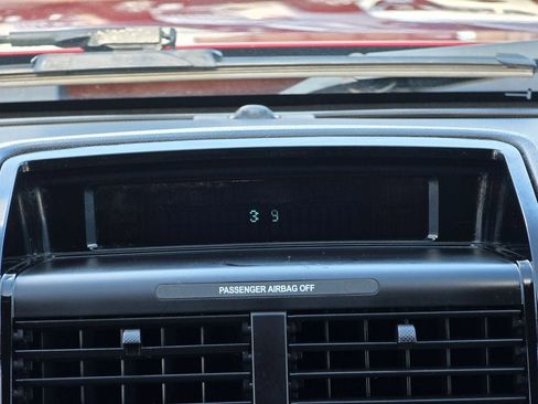 Used 2008 MAZDA Tribute i image 13