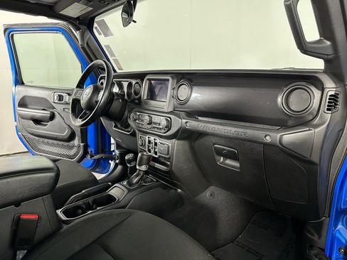 Used 2021 Jeep Wrangler Unlimited Sport image 23