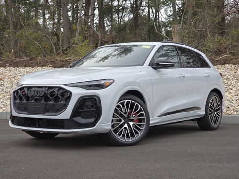 New 2026 Audi SQ5 Premium Plus image 1