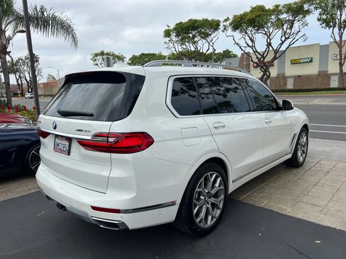 Used 2019 BMW X7 xDrive40i w/ Premium Package AWD/4WD image 12