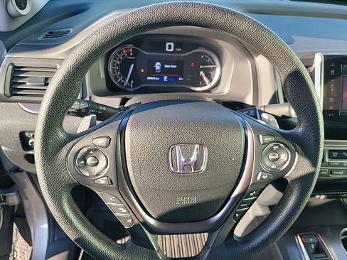 Used 2020 Honda Ridgeline Sport image 8
