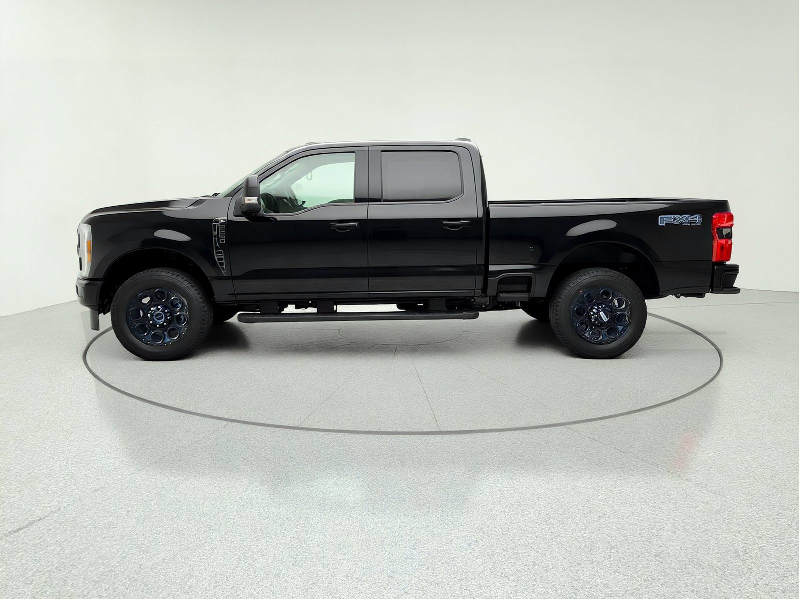 New 2026 Ford F250 XLT w/ XLT Premium Package AWD/4WD image 4