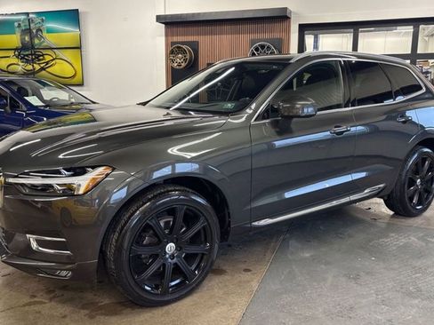 Used 2021 Volvo XC60 T5 Inscription w/ Climate Package image 1