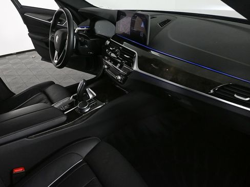 Used 2022 BMW 540i w/ Premium Package RWD image 22
