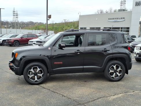 Certified 2022 Jeep Renegade Trailhawk w/ Sun/Sound Group AWD/4WD image 2