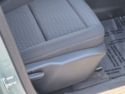 Certified 2025 Chevrolet Equinox LT w/ Safety and Technology Package FWD image 8
