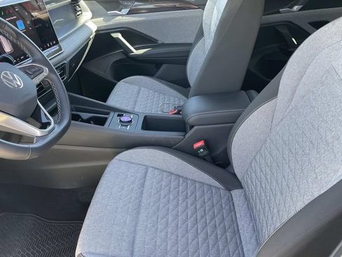 Used 2026 Volkswagen Tiguan S FWD image 21