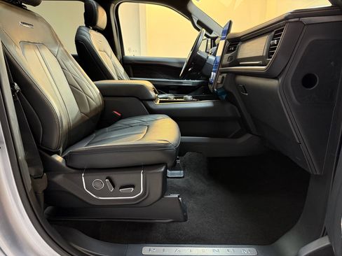 Used 2023 Ford Expedition Max Platinum image 55