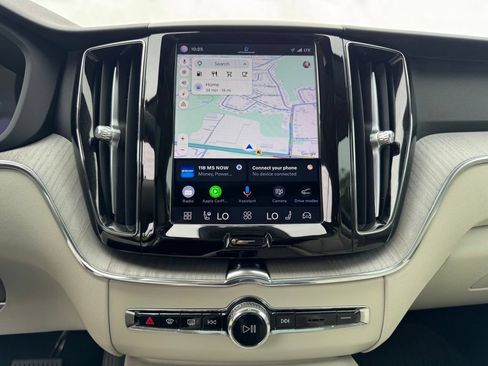 Used 2023 Volvo XC60 B5 Plus w/ Climate Package AWD/4WD image 15