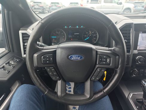 Used 2019 Ford F150 XLT w/ Equipment Group 302A Luxury AWD/4WD image 13