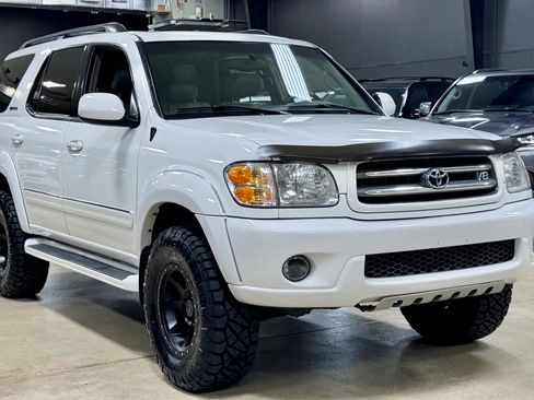 Used 2004 Toyota Sequoia Limited AWD/4WD image 10