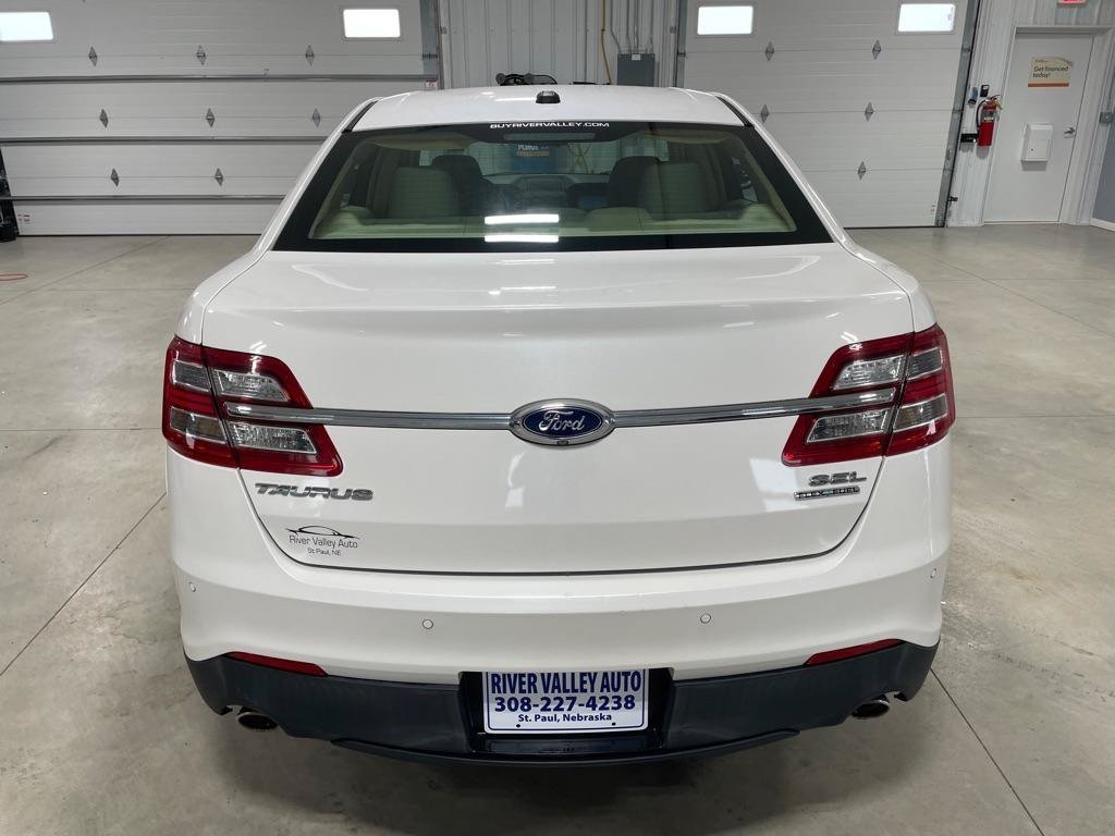 Used 2014 Ford Taurus SEL w/ Equipment Group 201A FWD image 6