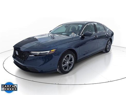 Used 2024 Honda Accord EX image 2