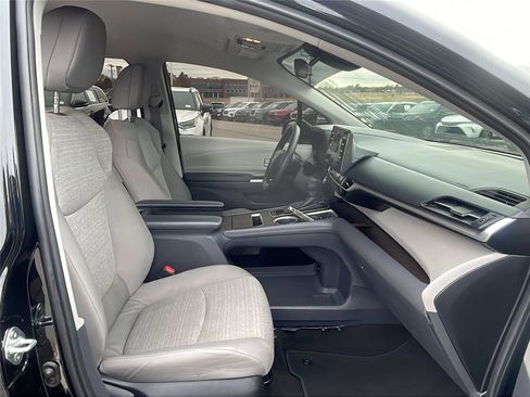 Used 2023 Toyota Sienna LE image 14