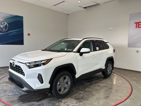 New 2025 Toyota RAV4 XLE image 2