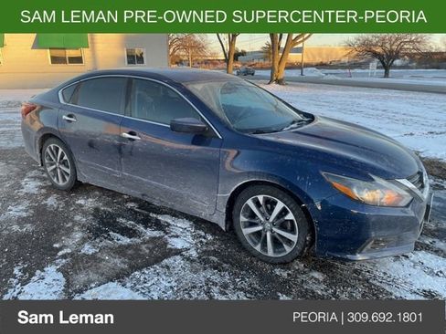 Used 2017 Nissan Altima 2.5 SR image 2