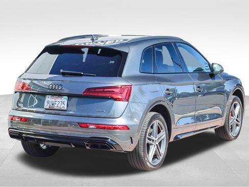 Certified 2025 Audi Q5 e Premium Plus w/ Premium Plus Package AWD/4WD image 8