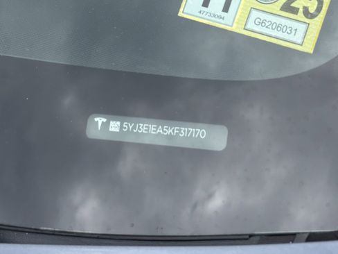 Used 2019 Tesla Model 3 Mid Range image 29