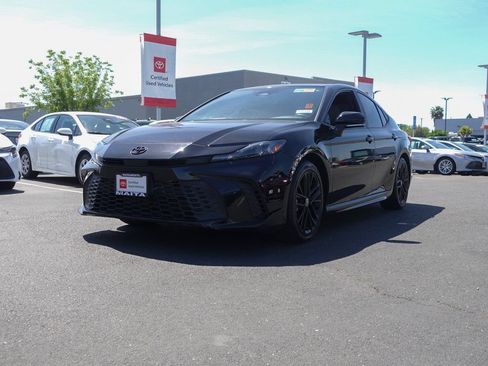 Used 2025 Toyota Camry SE w/ Multimedia Upgrade Package FWD image 8