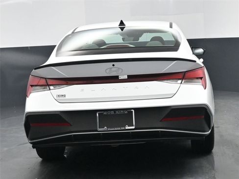 Certified 2025 Hyundai Elantra Sport image 15