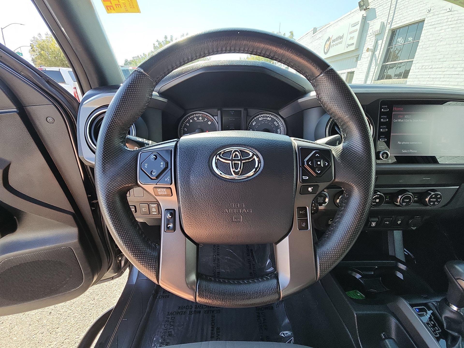 Used 2020 Toyota Tacoma TRD Off-Road w/ Technology Package AWD/4WD image 11