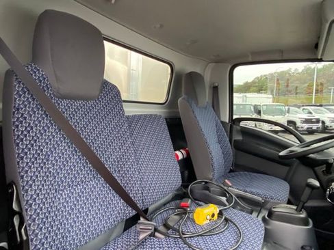 New 2024 Chevrolet Low Cab Forward image 21