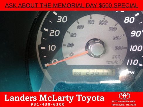 Used 2004 Toyota 4Runner SR5 RWD image 16