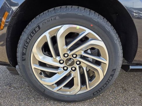 New 2025 Lincoln Navigator Reserve image 23