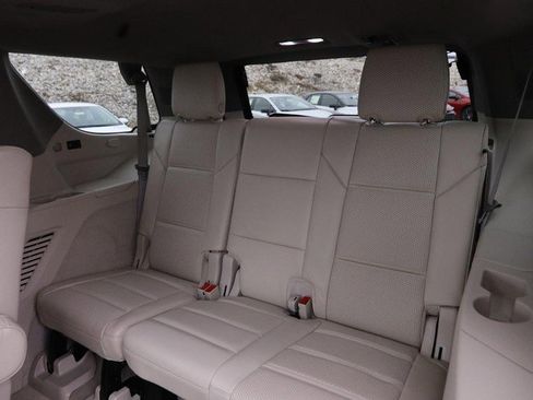 Used 2024 Cadillac Escalade Sport Platinum w/ LPO, ONYX Package image 10