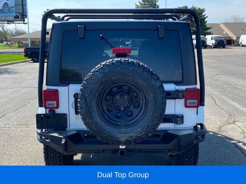 Used 2016 Jeep Wrangler Unlimited Sahara w/ Dual Top Group AWD/4WD image 5